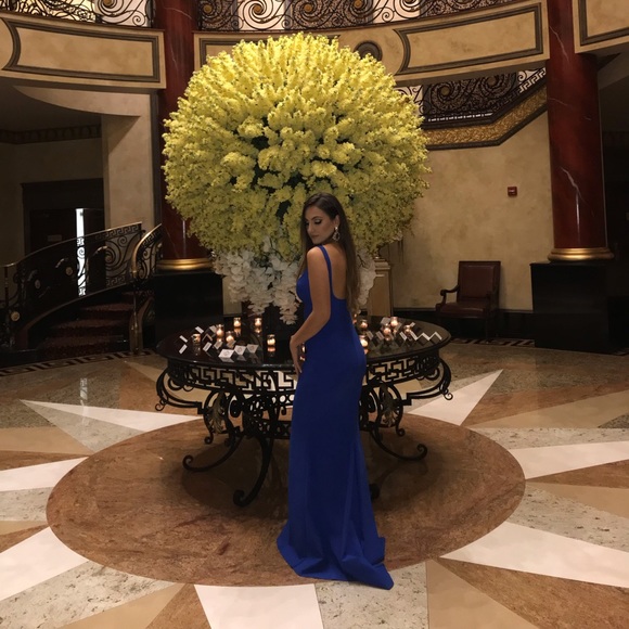 Dress - Picture 6 of 6